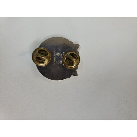 U.S. Army DUI Pin 5TH Corps IT WILL BE DONE Silver Blue Enamel Made In USA - Picture 3 of 3